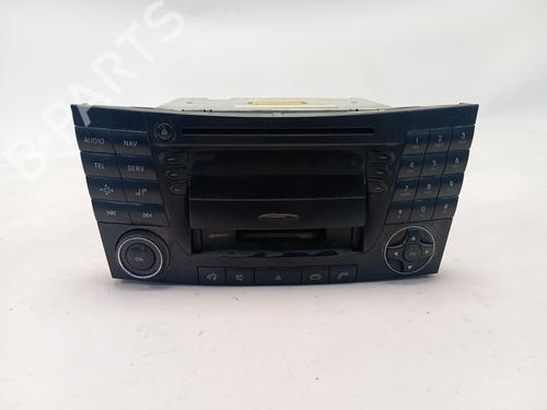 Used Radio Radio MERCEDES-BENZ E-CLASS (W211) E 270 CDI (211.016) (177 hp) 33411470 33411470