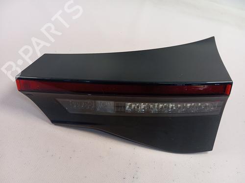 Used Right tailgate light TOYOTA YARIS CROSS (MXP_) [2020-2025]  30685081