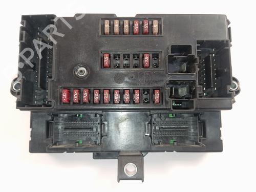 Used Fuse box Fuse box 38411429 38411429