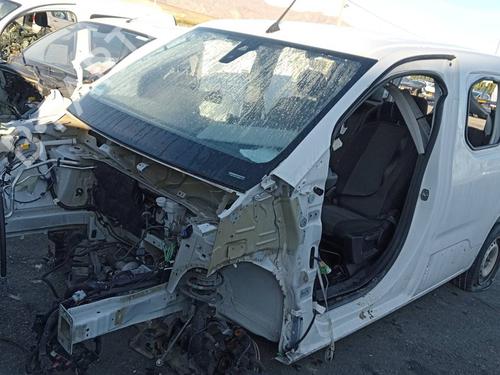 Left front seat PEUGEOT RIFTER  | BP16992872C15 