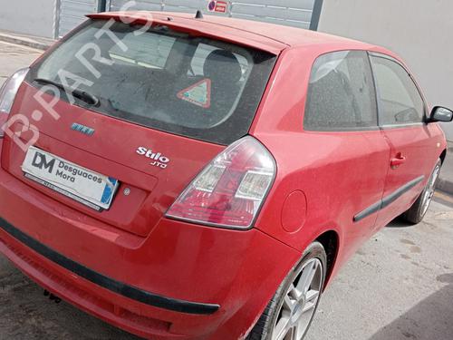 Left headlight FIAT STILO (192_) 1.9 D Multijet | BP16730235C28 