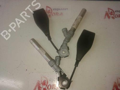 Used Rear right seatbelt NISSAN PRIMASTAR Van (X83) 2.0 dCi 90 (90 hp) 14127135
