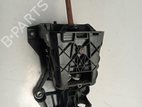 Used Gear lever PEUGEOT EXPERT Van (V_) [2016-2025]  16779139