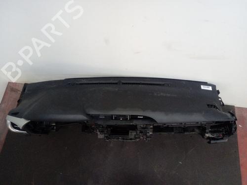 Used Dashboard TOYOTA HILUX VIII Pickup (_N1_) 2.4 D (GUN112_, GUN122_, GUN135_, GUN120_, GUN135R,... (150 hp) 13656988