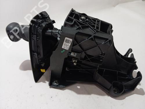 Used Gear lever PEUGEOT EXPERT Van (V_) [2016-2025]  24404980