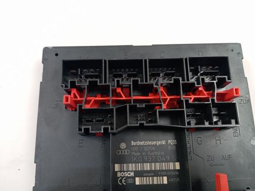 Fuse box VW GOLF V (1K1) 2.0 TDI | BP37173339E1 - Image 2