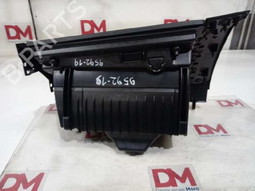 Handskerum VW POLO VI (AW1, BZ1, AE1) 1.0 MPi | BP16815624C95 