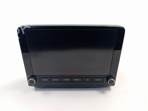 display-kia-stonic-yb-2017-36338485 main image