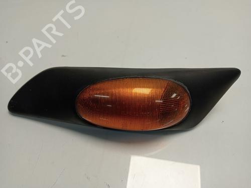 Used Left front indicator IVECO DAILY III Platform/Chassis 35 C 12 , 35 S 12 (AEKA14A1, AEKA14AA, AEKA64A1,... (116 hp) 30373310