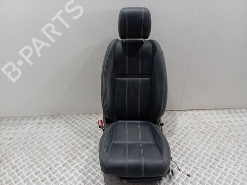 right-front-seat-land-rover-range-rover-velar-l560-2017-40105093 main image