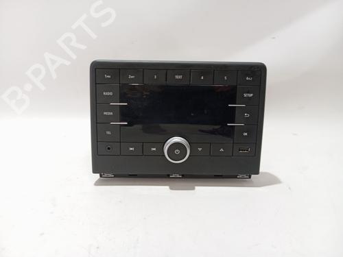Used Radio RENAULT CLIO V (B7_) 1.5 Blue dCi 85 (B7AG) (86 hp) 26720461