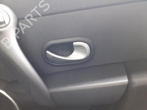 Used Front right interior door handle RENAULT CLIO III (BR0/1, CR0/1) 1.2 16V (BR0P, CR0P) (101 hp) 30372850