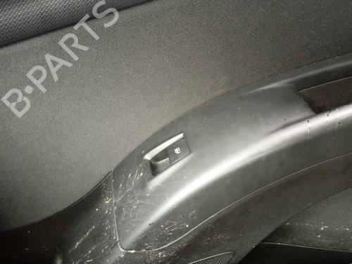 Used Right front window switch OPEL MERIVA B MPV (S10) [2010-2017]  12938094