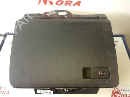 Used Glove box VW PASSAT B6 (3C2) 2.0 TDI 16V (140 hp) 16686322