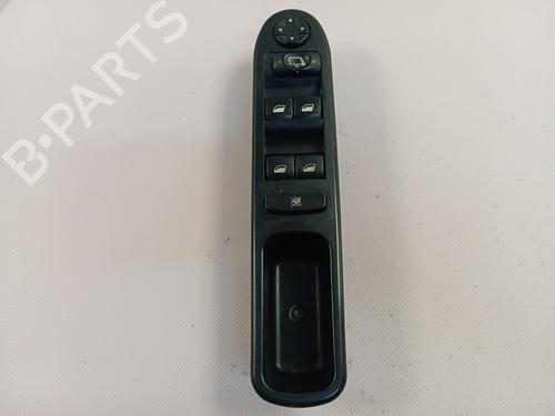 Used Left front window switch PEUGEOT 207 (WA_, WC_) [2006-2015]  30375350