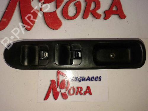 Used Left front window switch PEUGEOT 307 (3A/C) [2000-2012]  30369653
