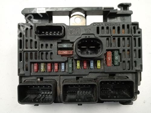Used Fuse box Fuse box 38622550 38622550