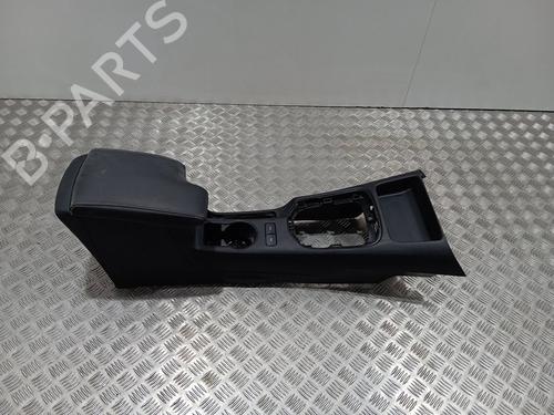 Armrest / Center console TOYOTA HILUX VIII Pickup (_N1_)  | BP22557740I20 