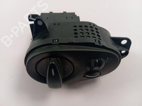 Used Headlight switch FORD FOCUS I (DAW, DBW) 1.8 Turbo DI / TDDi (90 hp) 30374184