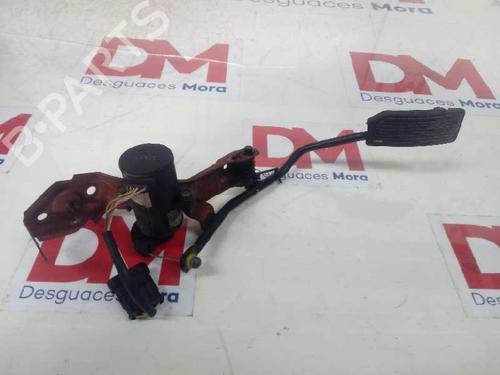 Used Pedal NISSAN PRIMERA (P11) 2.0 TD (90 hp) 13714154