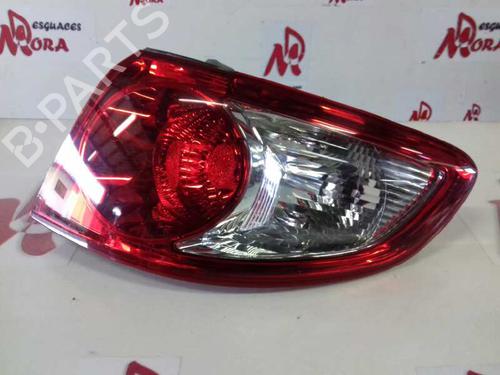 Used Right taillight HYUNDAI SANTA FÉ II (CM) [2005-2015]  12935227