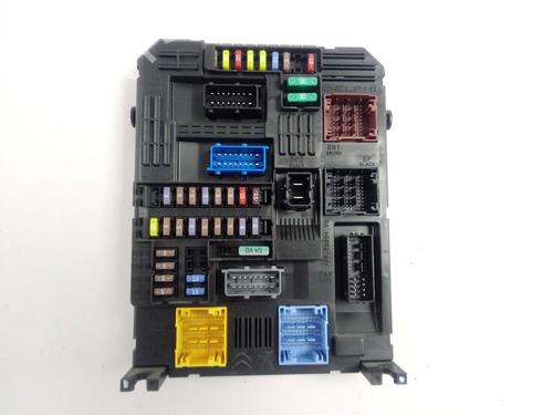 Zekeringkast CITROËN JUMPY III Van (V_) [2016-2025]  18605718