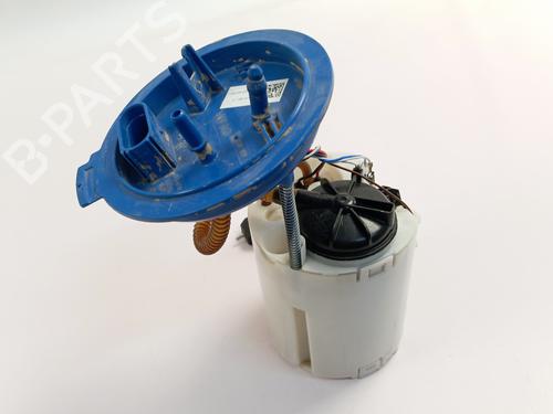 Used Fuel pump Fuel pump SEAT ARONA (KJ7, KJP) [2017-2026] 33794802 33794802