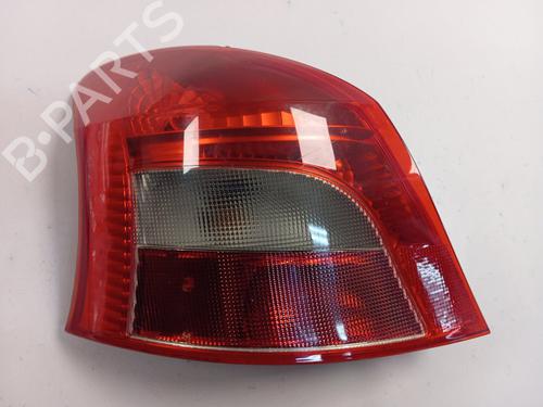 Używane Lampa tylna lewa TOYOTA YARIS (_P9_) [2005-2014]  29272886