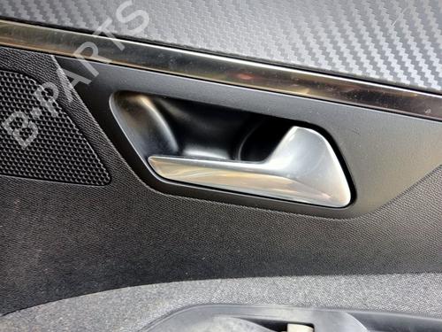 Used Rear right interior door handle PEUGEOT 3008 II SUV (MC_, MR_, MJ_, M4_) [2016-2025]  16365523