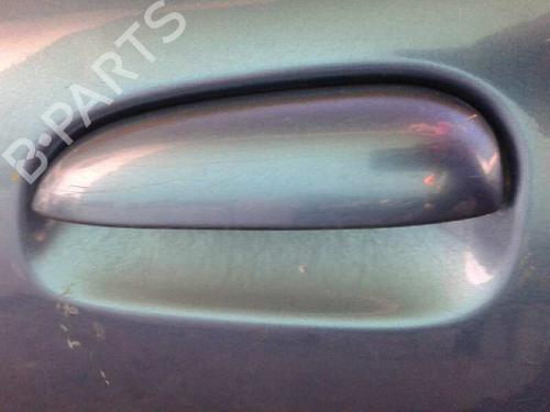 rear-left-exterior-door-handle-kia-rio-i-hatchback-dc-15-16v-2000-2001-2002-2003-2004-2005-2006-13647304 main image