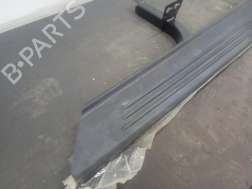 Step LAND ROVER RANGE ROVER III (L322) 3.0 D 4x4 | BP16152346C149 