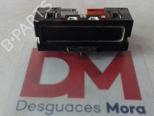 Used Display monitor RENAULT CLIO II (BB_, CB_) 1.5 dCi (100 hp) 16577536