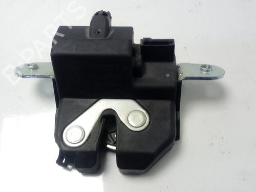 Used Tailgate lock OPEL ASTRA K (B16) 1.6 CDTi (68) (110 hp) 13717948