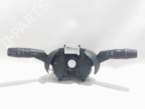 Comutador piscas / escovas Comutador piscas / escovas MASERATI QUATTROPORTE V [2004-2026] 35953419 35953419
