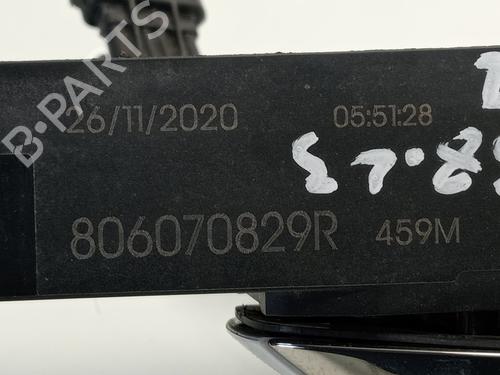 Venstre foran utvendig håndtak RENAULT MEGANE IV Hatchback (B9A/M/N_)  | BP17064681C128 