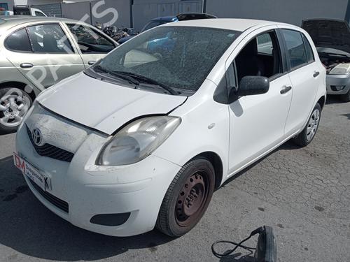 Used Parts TOYOTA YARIS (_P9_) 1.4 D-4D (NLP90_, NLP90R) 4935018