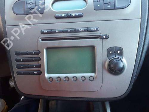 Used Radio SEAT TOLEDO III (5P2) [2004-2009]  12648206
