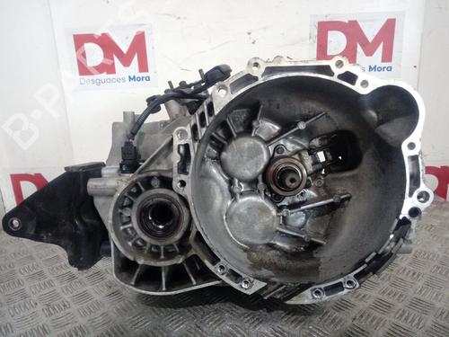 Used Gearbox HYUNDAI SONATA V (NF) 2.0 CRDi (140 hp) 12673147