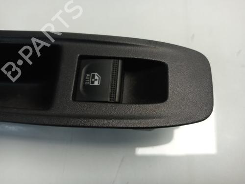 Left rear window switch RENAULT CAPTUR II (HF_) | BP30373190I29