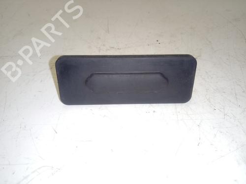 Used Tailgate handle RENAULT MEGANE IV Hatchback (B9A/M/N_) [2015-2025]  16968720