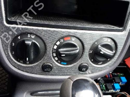 Used Climate control MERCEDES-BENZ A-CLASS (W168) A 160 (168.033, 168.133) (102 hp) 13581513