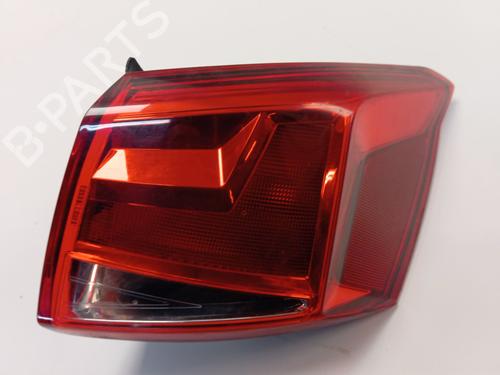 Used Right taillight Right taillight SEAT ARONA (KJ7, KJP) 1.0 TSI (116 hp) 40499703 40499703