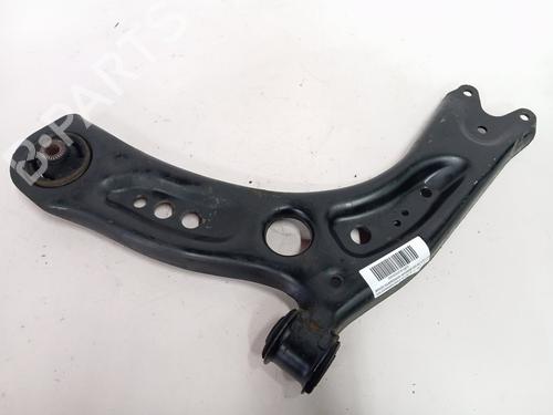 Used Left front suspension arm VW GOLF VII (5G1, BQ1, BE1, BE2) [2012-2021]  22611723