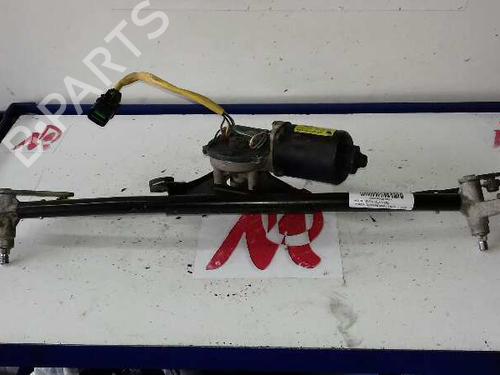 Used Front wiper motor HYUNDAI SANTA FÉ I (SM) 2.4 16V (146 hp) 12678939