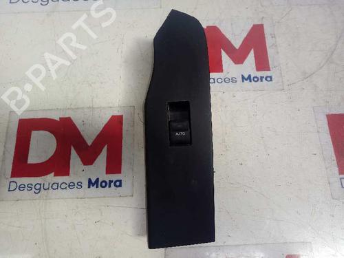 Used Right front window switch TOYOTA AURIS (_E18_) 1.8 Hybrid (ZWE186_, ZWE186R) (136 hp) 30371224