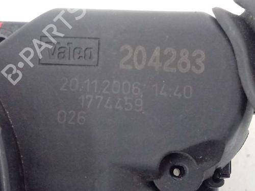 Used Headlight switch OPEL ZAFIRA A MPV (T98) 2.0 DTI 16V (F75) (101 hp) 30372661