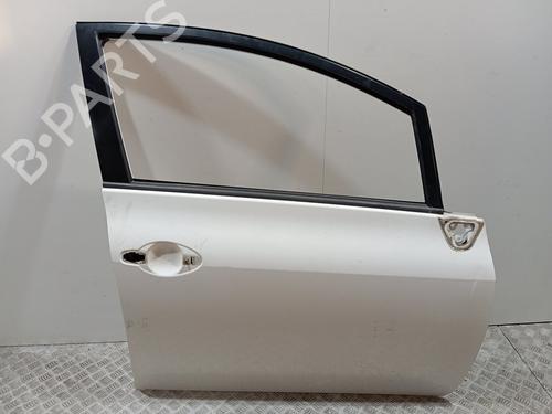 Used Right front door TOYOTA AURIS (_E15_) [2006-2013]  30376031