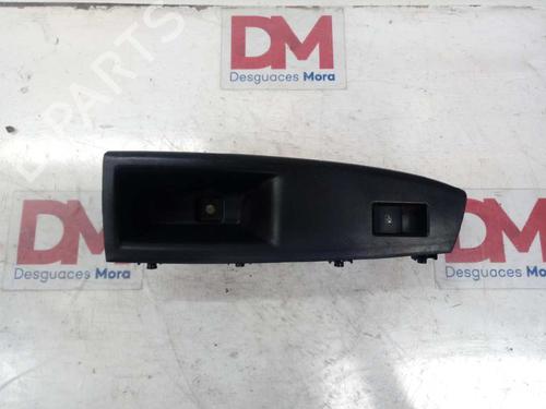 Used Left rear window switch CHEVROLET CRUZE Hatchback (J305) 2.0 CDI (163 hp) 30371092