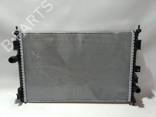 Used Water radiator Water radiator PEUGEOT 5008 II (MC_, MJ_, MR_, M4_) 2.0 BlueHDi 136 (MJAHVW) (136 hp) 40104835 40104835