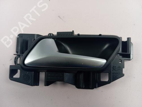 Used Front left interior door handle PEUGEOT 2008 II (UD_, US_, UY_, UJ_, UR_, UC_) [2019-2025]  30515002